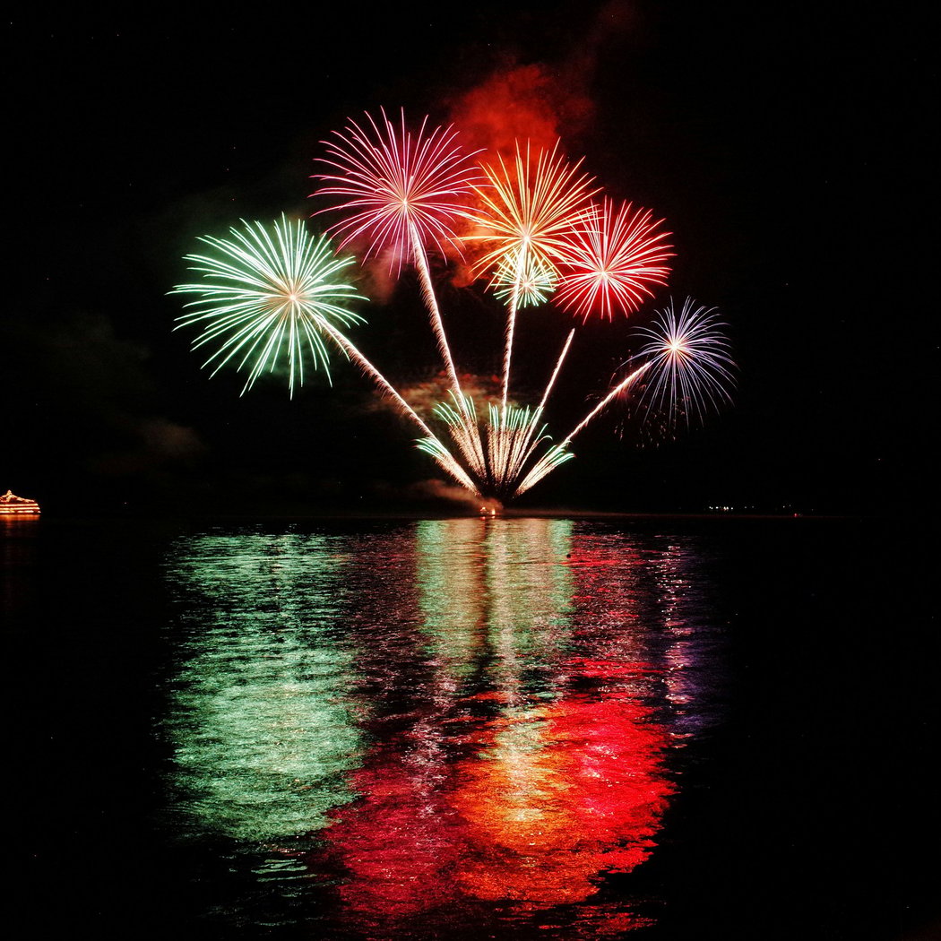 Gloucester Harbor Fireworks Cruise 2